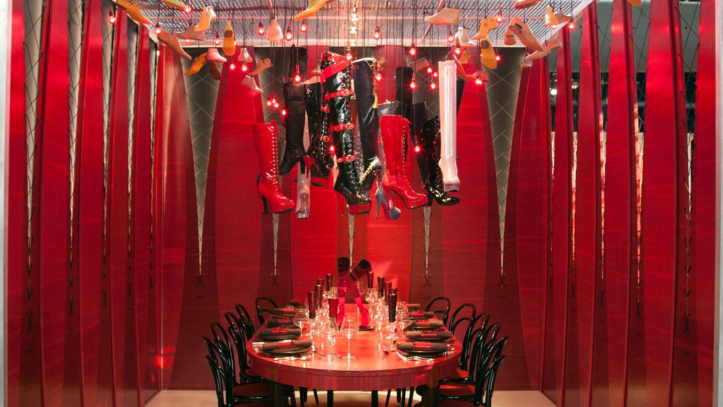 kinky boot diffa dining by design table