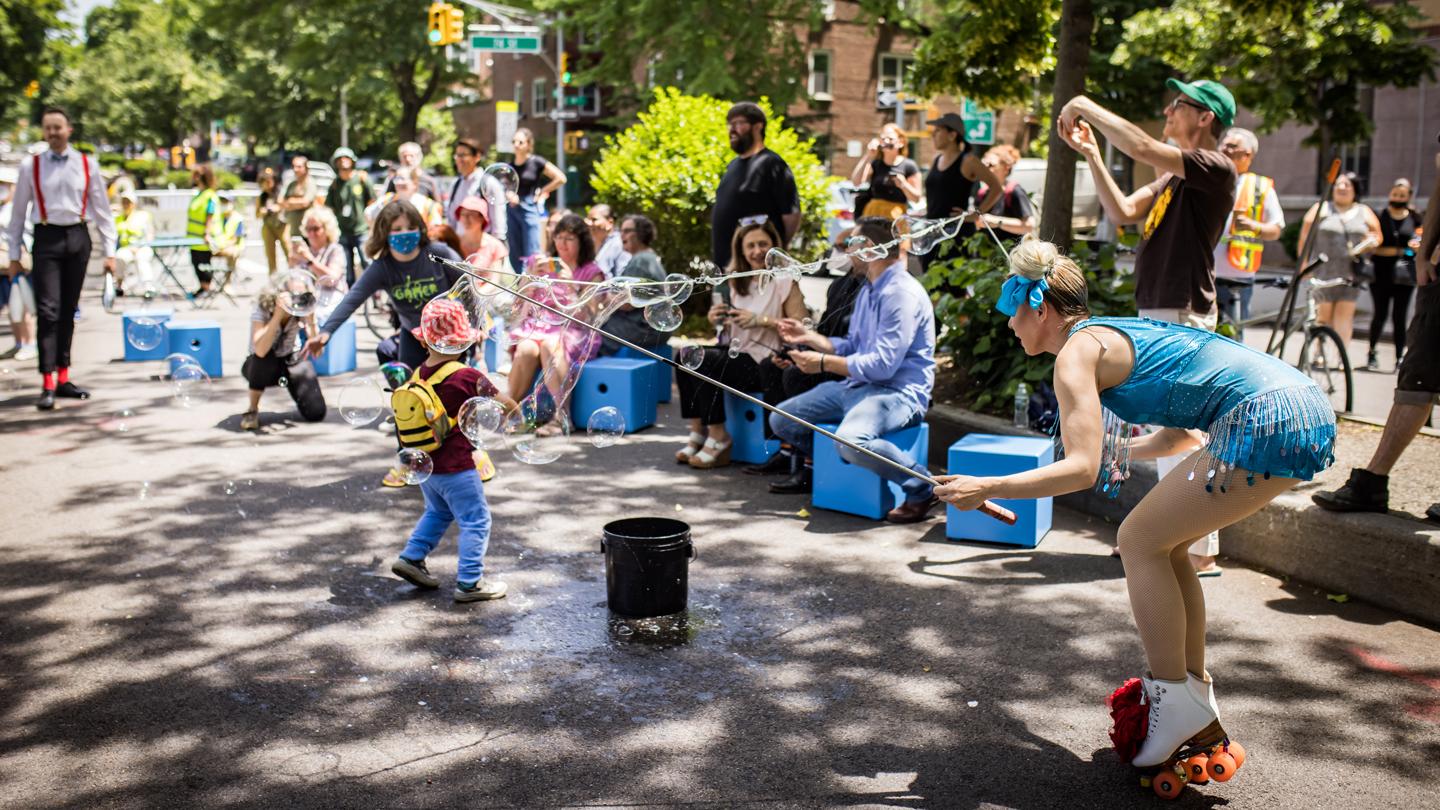 performance on 34th avenue, stoop, jackson heights, public space, design, nyc